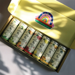 The Tapping Tapir - Carbonated Soda Fruit Juice - Rainbow Gift Pack - Less Calorie - (7 CANS x 325ml)